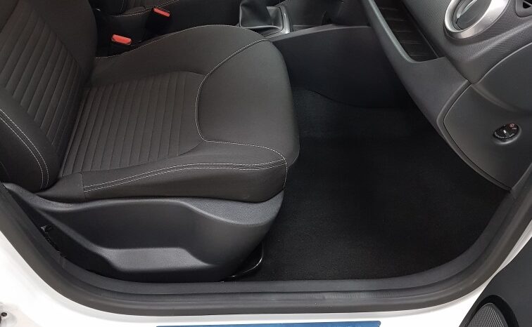 Renault Clio 1,5 Dci Limited Eco2 lleno
