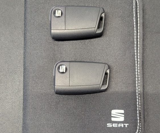 Seat ARONA TSI 110CV STYLE PLUS NAV lleno