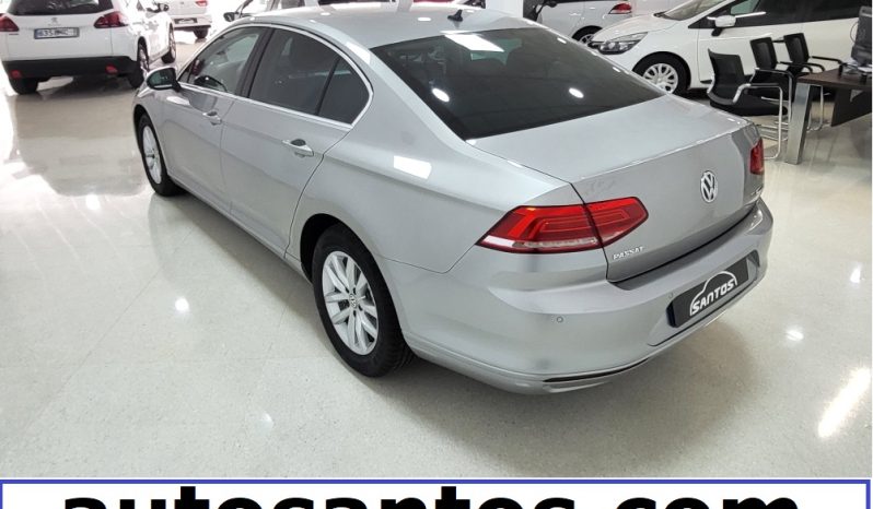 Volkswagen Passat 1.6 Tdi 120cv Advance lleno