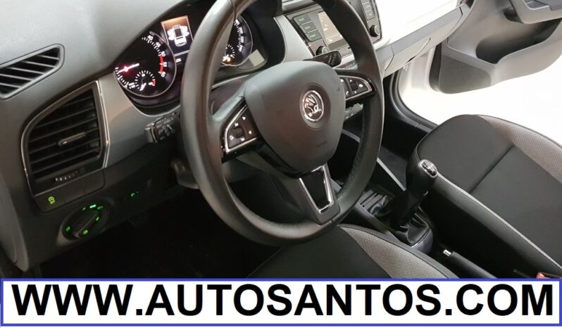 SKODA Fabia lleno
