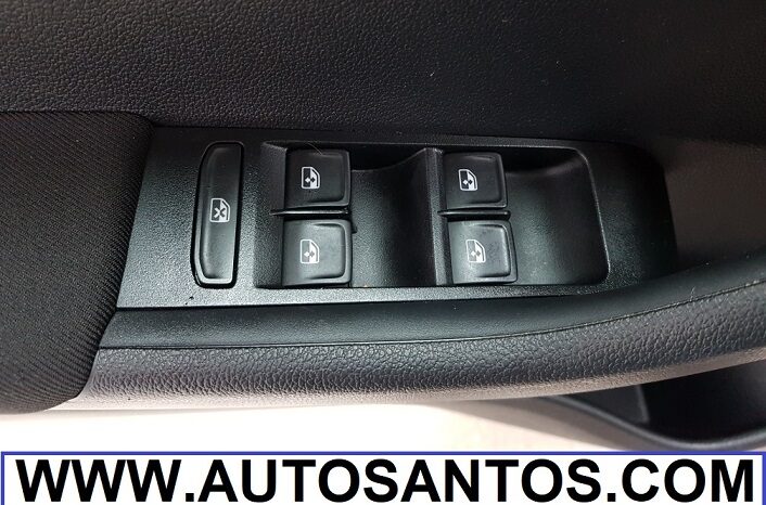 SKODA FABIA MPI LIKE lleno