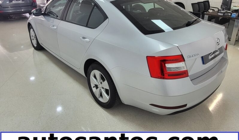 SKODA OCTAVIA lleno