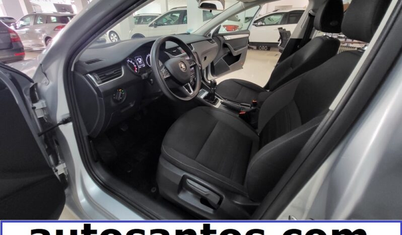 SKODA OCTAVIA lleno