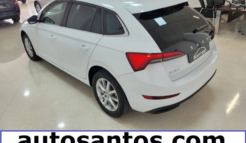 SKODA SCALA lleno