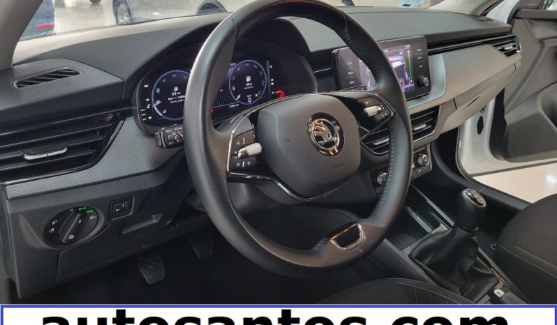 SKODA SCALA lleno