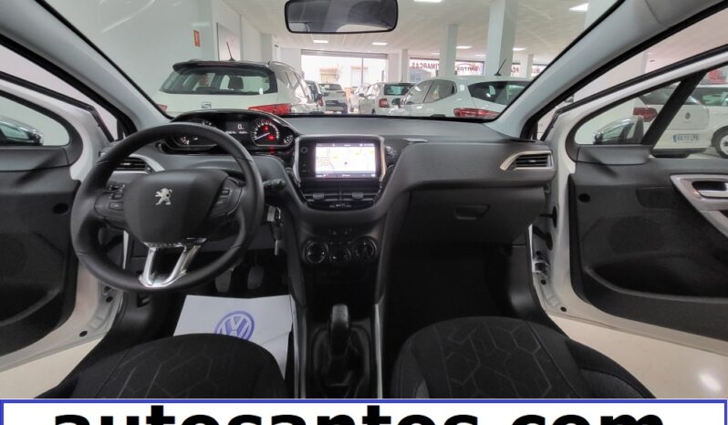 Peugeot 2008 Puretech 82CV Style lleno