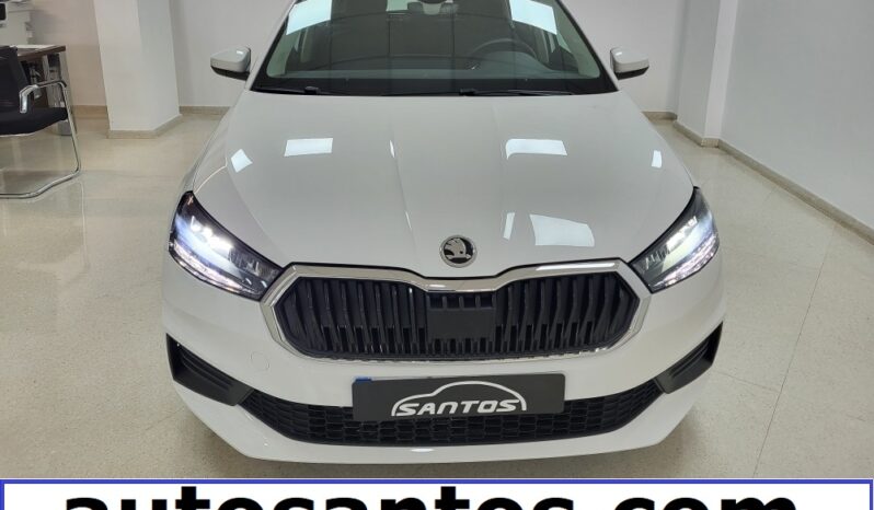 SKODA NUEVO FABIA TSI 95CV AMBITION FULL LED lleno