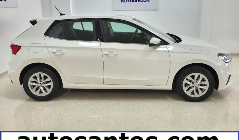 SKODA NUEVO FABIA TSI 95CV AMBITION FULL LED lleno