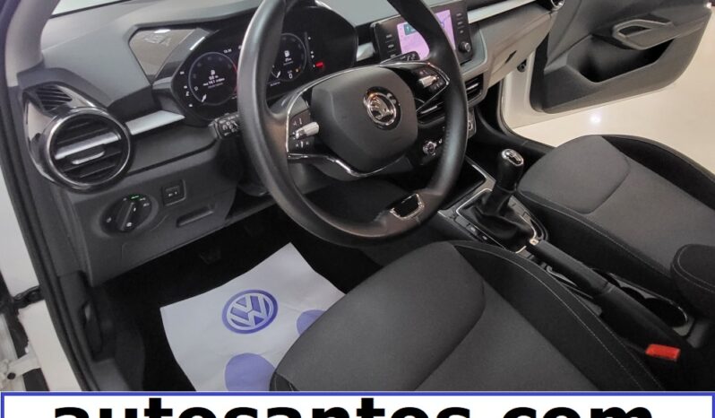 SKODA NUEVO FABIA TSI 95CV AMBITION FULL LED lleno