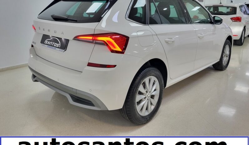 SKODA KAMIQ TSI 110CV SCOUT 6-VEL FULL LED lleno