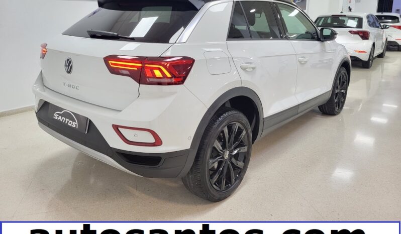 VOLKSWAGEN T-ROC TSI 110CV DARK 6-VEL lleno