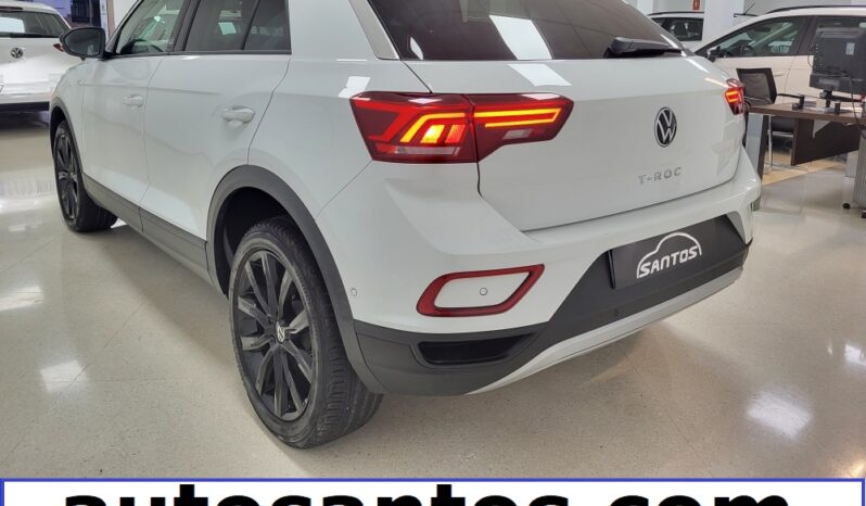 VOLKSWAGEN T-ROC TSI 110CV DARK 6-VEL lleno